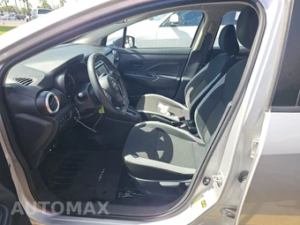 2025 Nissan Versa S – miniatura 13