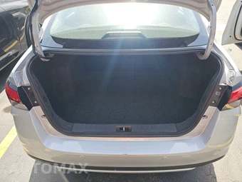 2025 Nissan Versa S – miniatura 23