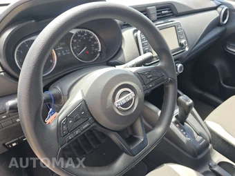 2025 Nissan Versa S – miniatura 10