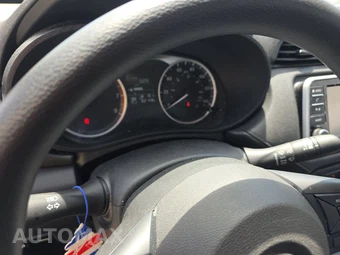 2025 Nissan Versa S – miniatura 12
