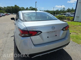 2025 Nissan Versa S – miniatura 5