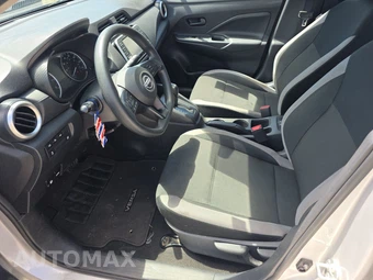 2025 Nissan Versa S – miniatura 7