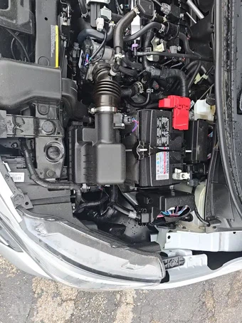 2025 Nissan Versa S – miniatura 21