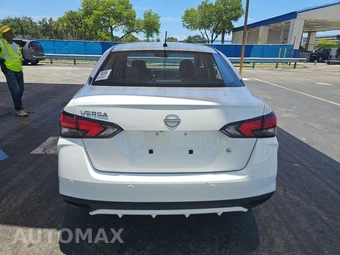 2025 Nissan Versa S – miniatura 5