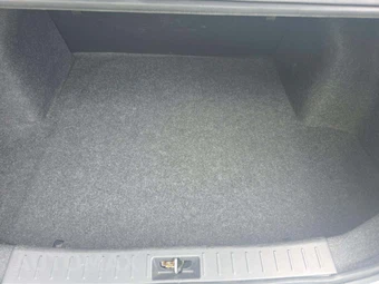2025 Nissan Versa S – miniatura 14