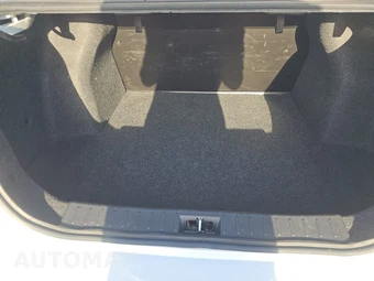 2025 Nissan Versa S - miniatura 16