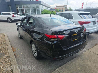 2025 Nissan Versa S – miniatura 2