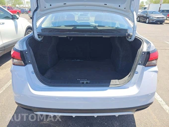 2025 Nissan Versa SR – miniatura 14