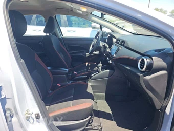 2025 Nissan Versa SR – miniatura 18