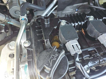 2025 Nissan Versa SR – miniatura 23