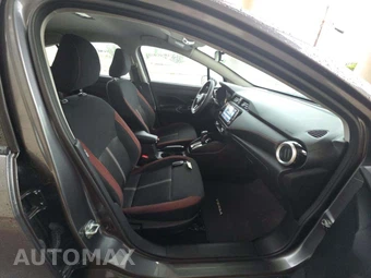 2025 Nissan Versa SR - miniatura 15