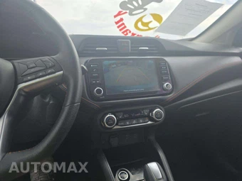 2025 Nissan Versa SR – miniatura 10