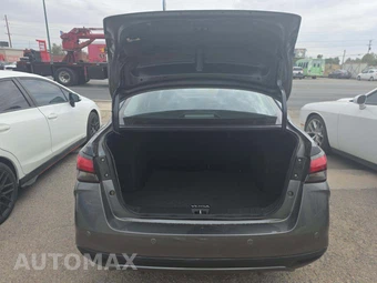 2025 Nissan Versa SR – miniatura 14
