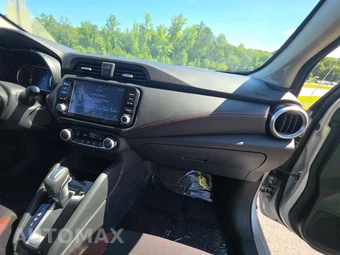 2025 Nissan Versa SR - miniatura 19