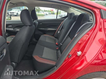 2025 Nissan Versa SR - miniatura 10