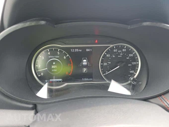 2025 Nissan Versa SR - miniatura 6