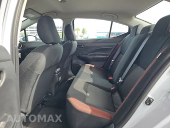 2025 Nissan Versa SR – miniatura 13