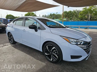 2025 Nissan Versa SR – miniatura 3