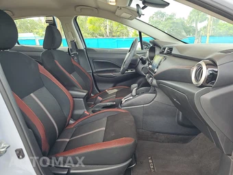 2025 Nissan Versa SR – miniatura 8