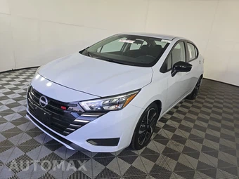 2025 Nissan Versa SR