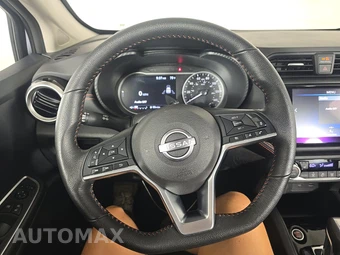 2025 Nissan Versa SR - miniatura 10