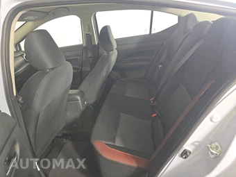 2025 Nissan Versa SR - miniatura 13