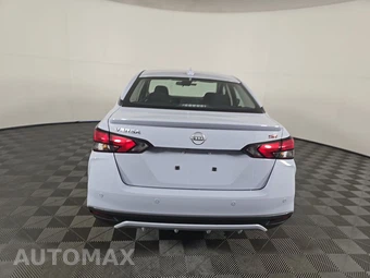 2025 Nissan Versa SR - miniatura 5