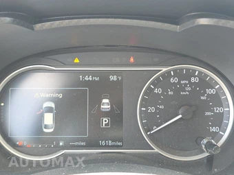 2025 Nissan Versa SR - miniatura 12