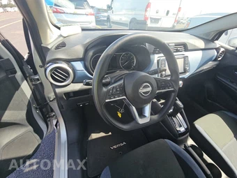 2025 Nissan Versa SV - miniatura 11