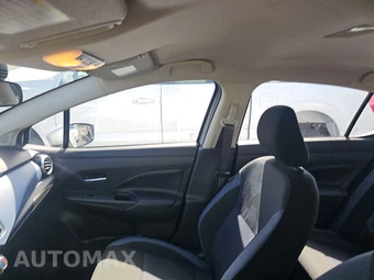 2025 Nissan Versa SV - miniatura 14