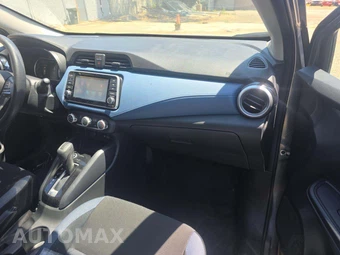 2025 Nissan Versa SV - miniatura 19