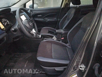 2025 Nissan Versa SV – miniatura 7
