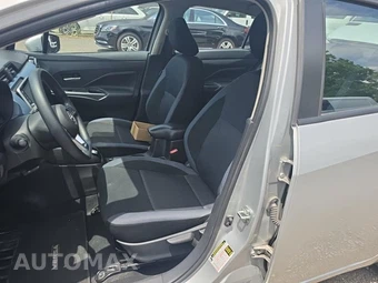 2025 Nissan Versa SV – miniatura 13