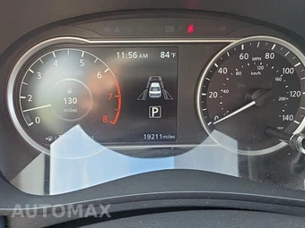 2025 Nissan Versa SV – miniatura 15