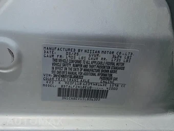 2025 Nissan Versa SV – miniatura 17