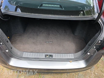 2025 Nissan Versa SV – miniatura 17