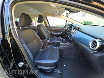 2025 Nissan Versa SV - miniatura 18