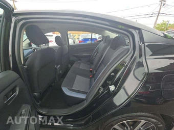 2025 Nissan Versa SV – miniatura 10