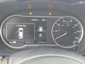 2025 Nissan Versa SV – miniatura 6