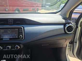 2025 Nissan Versa SV – miniatura 19