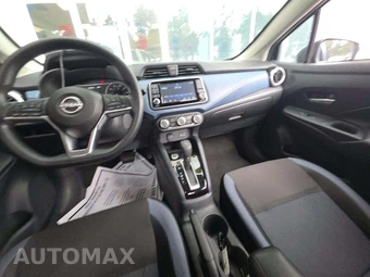 2025 Nissan Versa SV – miniatura 10