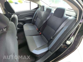 2025 Nissan Versa SV – miniatura 13