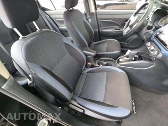 2025 Nissan Versa SV – miniatura 18