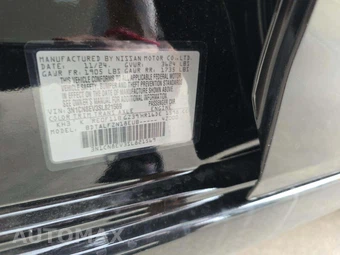 2025 Nissan Versa SV – miniatura 5