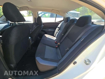 2025 Nissan Versa SV – miniatura 13