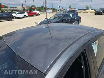 2025 Nissan Versa SV – miniatura 12