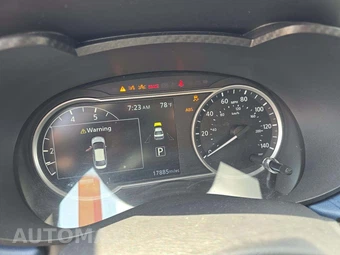 2025 Nissan Versa SV – miniatura 9