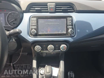 2025 Nissan Versa SV – miniatura 11