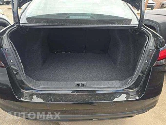 2025 Nissan Versa SV – miniatura 14