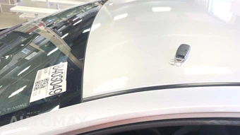 2025 Nissan Versa SV – miniatura 18